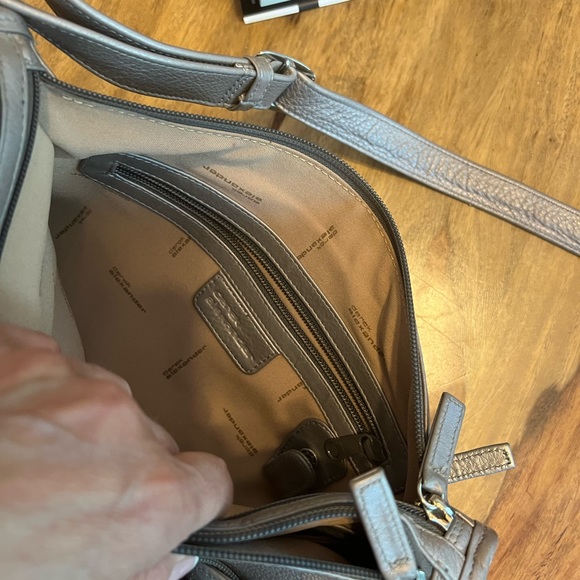 Eric Alexandr leather everyday purse with many compartments - Picture 9 of 9